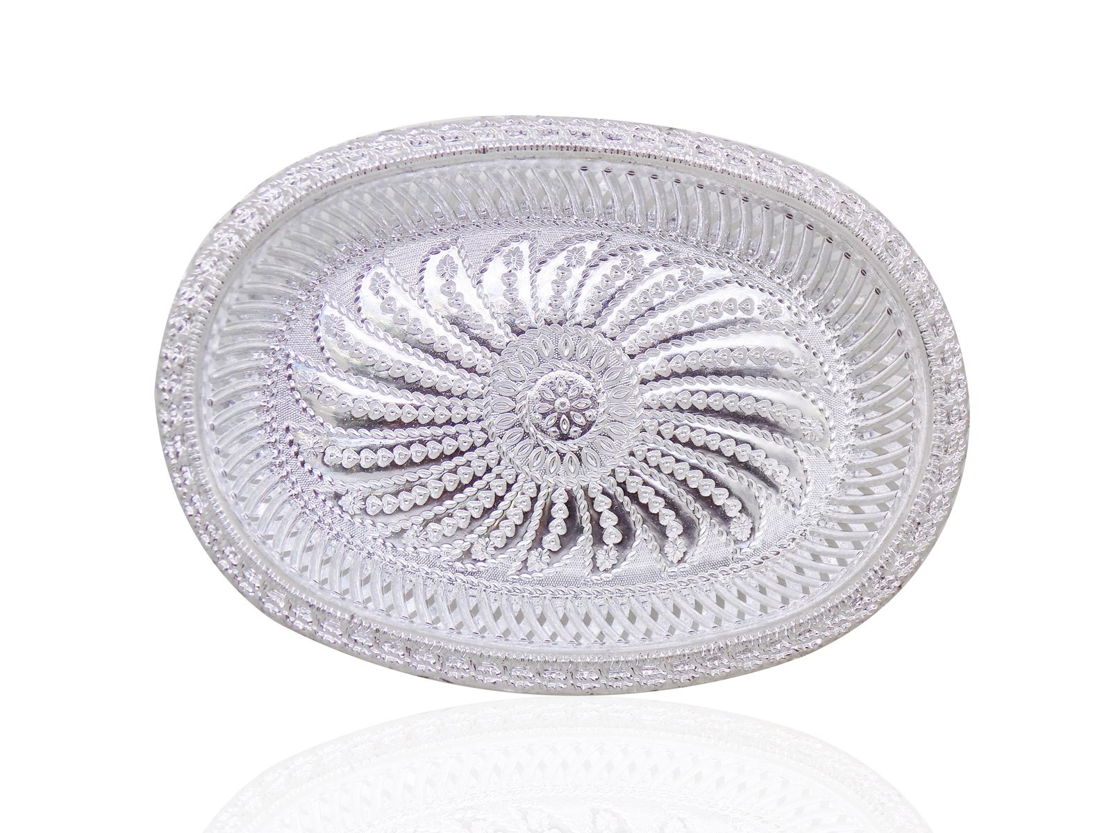 DSCN0115-scaled-1.jpg Multipurpose Design Oval Gift Tray simple and Stylish Tray for Serving, Gifting, and Home D?cor - Image 1